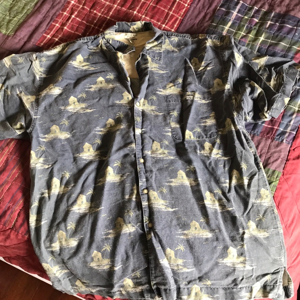Collared shirt
